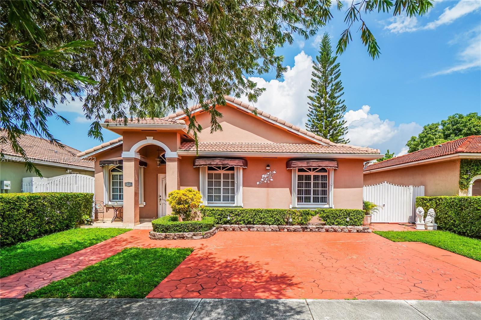 Photo of 8985 NW 144th Ter in Miami Lakes, FL
