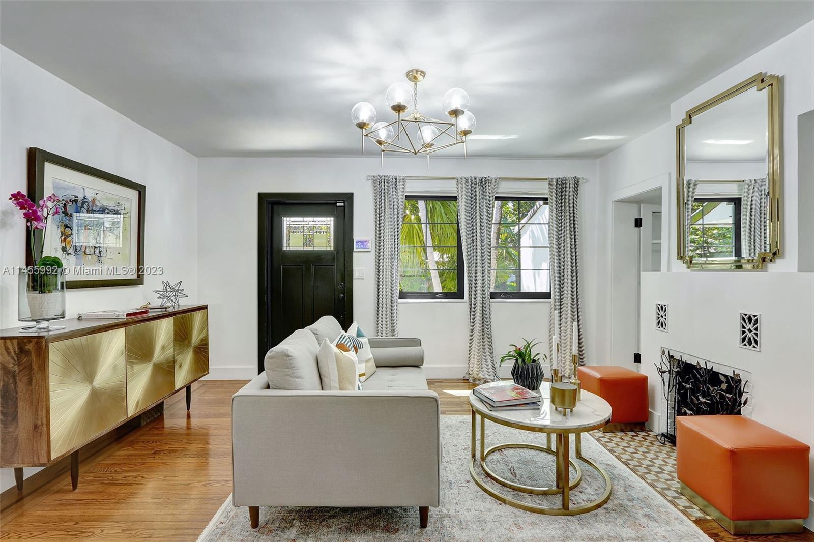 Photo of 823 Monterey St in Coral Gables, FL