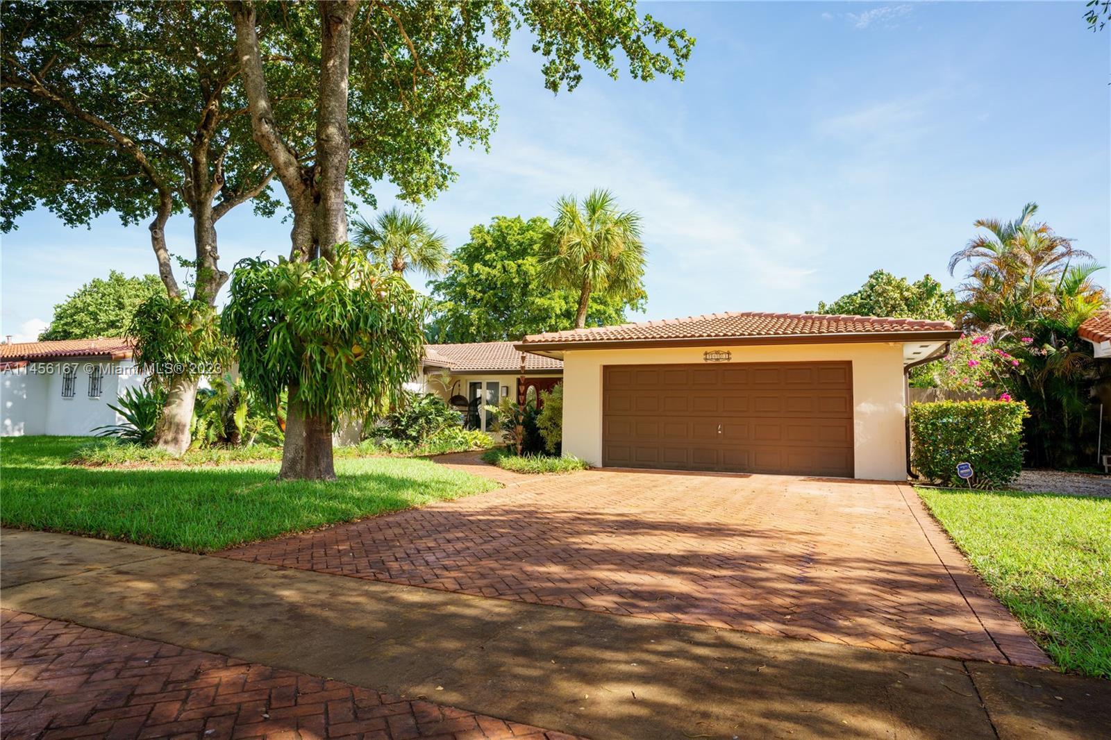 Photo of 7403 Loch Ness Dr in Miami Lakes, FL