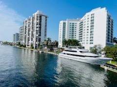 Amazing location in Fort Lauderdale!!!, Walking distance to beach/ocean, shopping, restaurants, and 