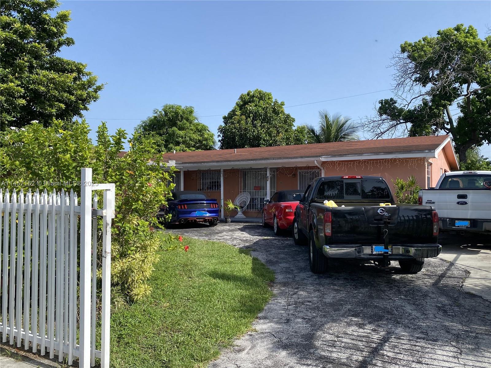 Photo of 4311 NW 185th St in Miami Gardens, FL