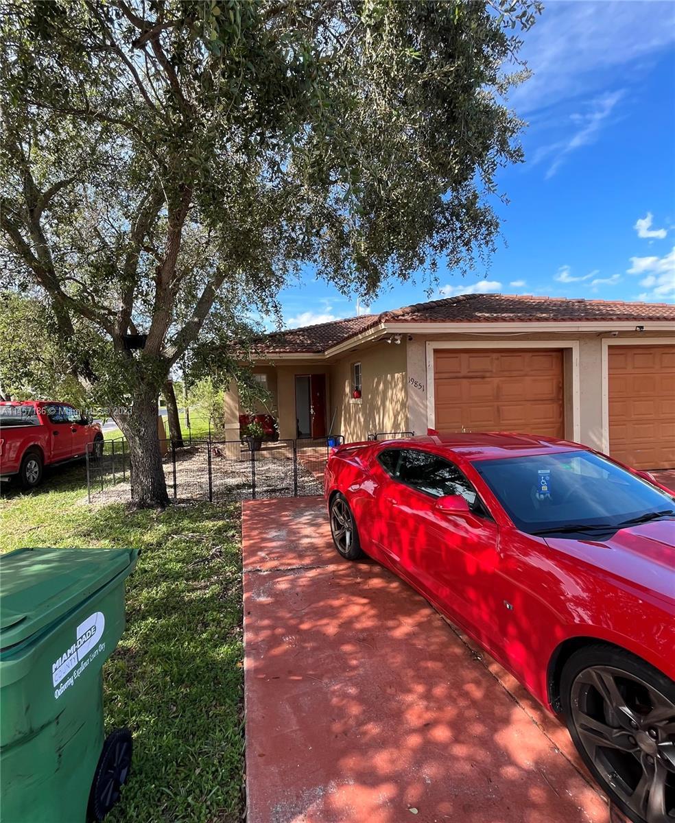 Photo of 19851 Cypress Ct E in Hialeah, FL