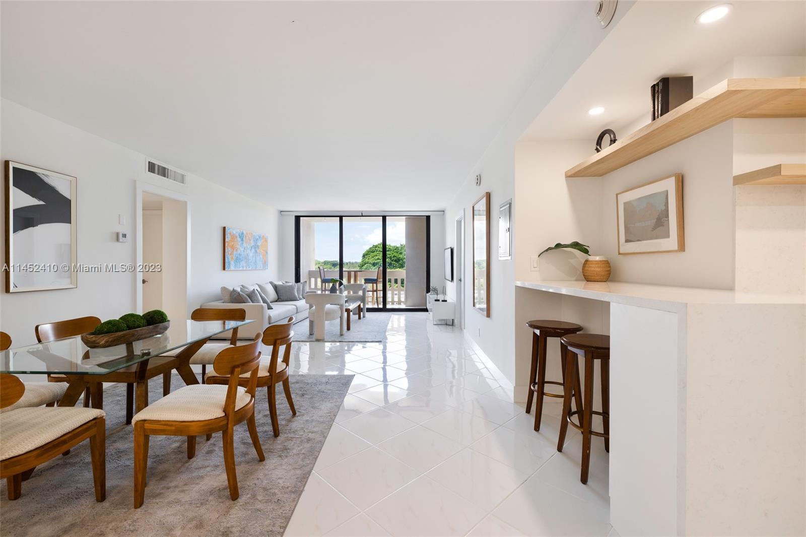 Photo of 90 Edgewater Dr #715 in Coral Gables, FL