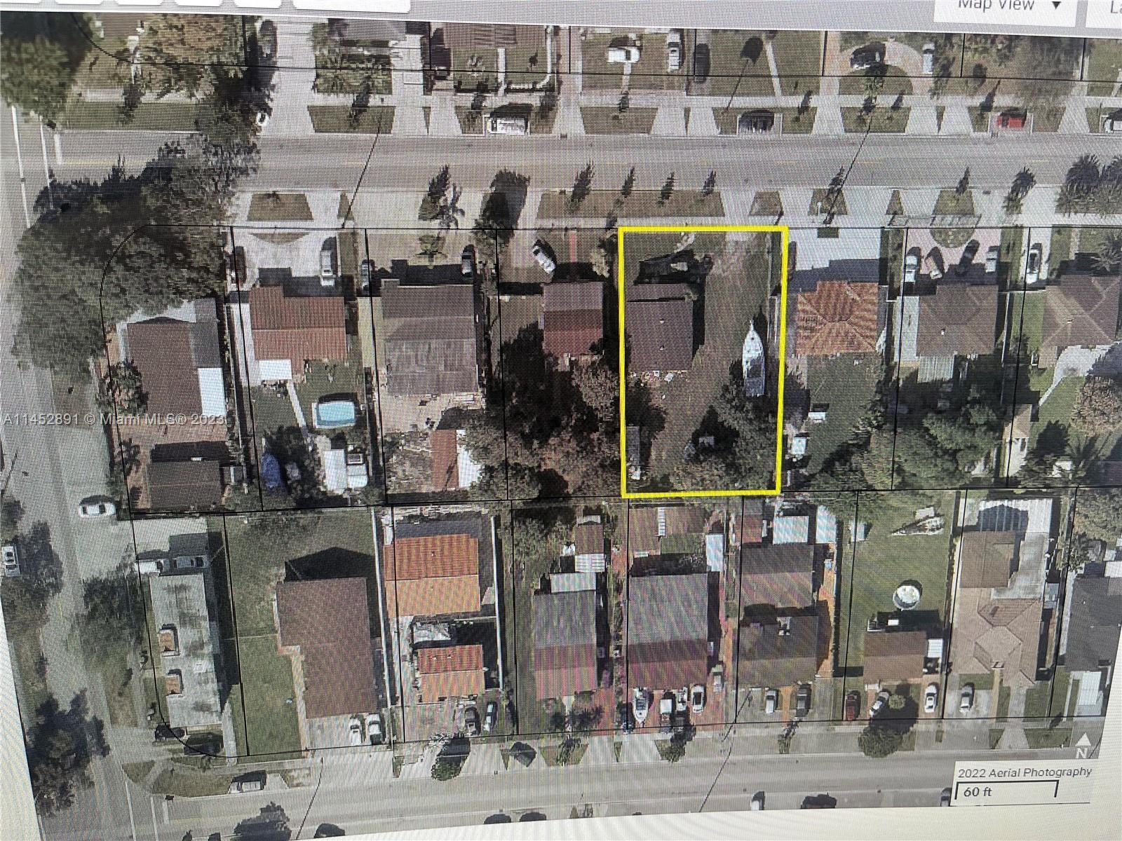 Photo of 954 W 31st St in Hialeah, FL