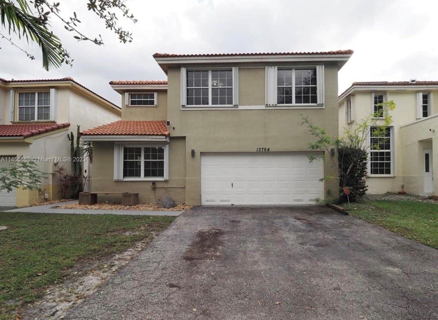 Photo of 10764 Lenox Rd in Cooper City, FL