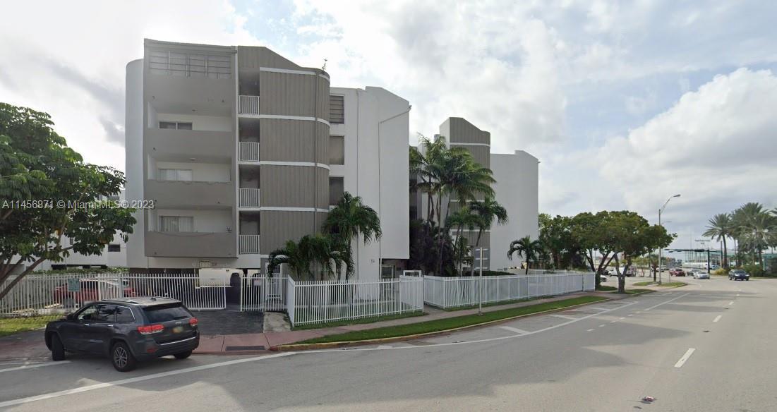 Photo of 2000 Biarritz Dr #206 in Miami Beach, FL