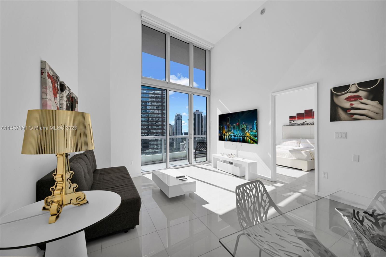 5-Star resort experience in 3 beds breathtaking bay views 2 bedrooms home in Icon Brickell Residence