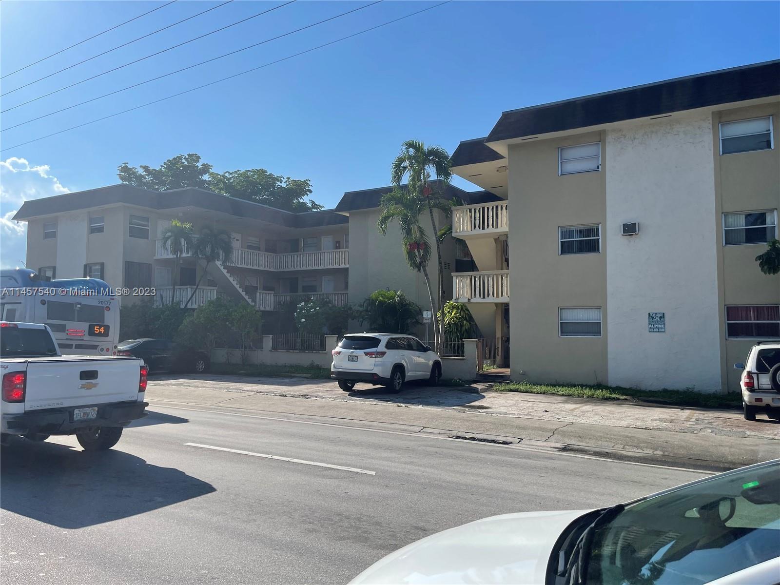 Photo of 350 E 21st St #108 in Hialeah, FL
