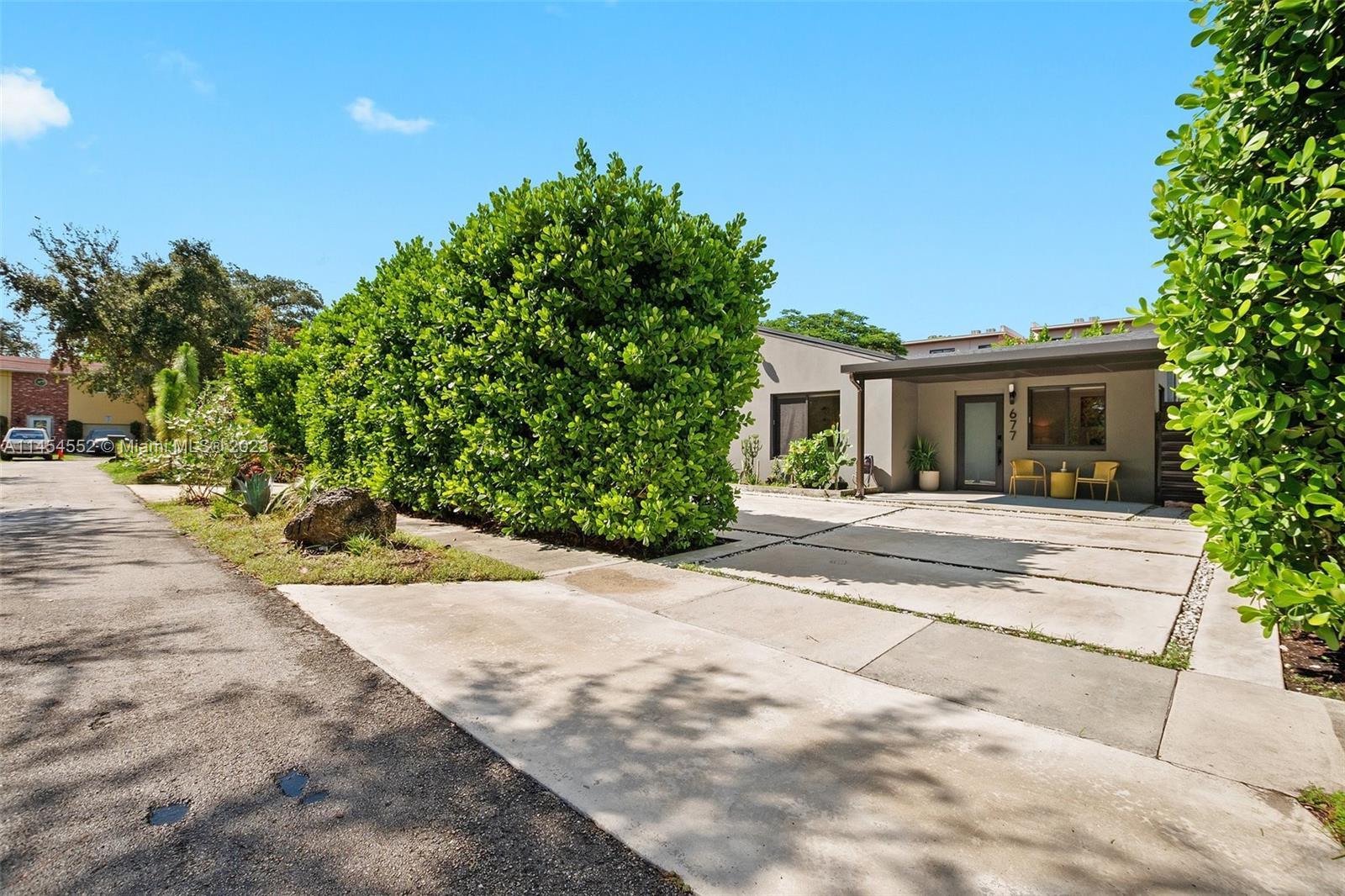 Photo of 677 NE 122nd St in North Miami, FL