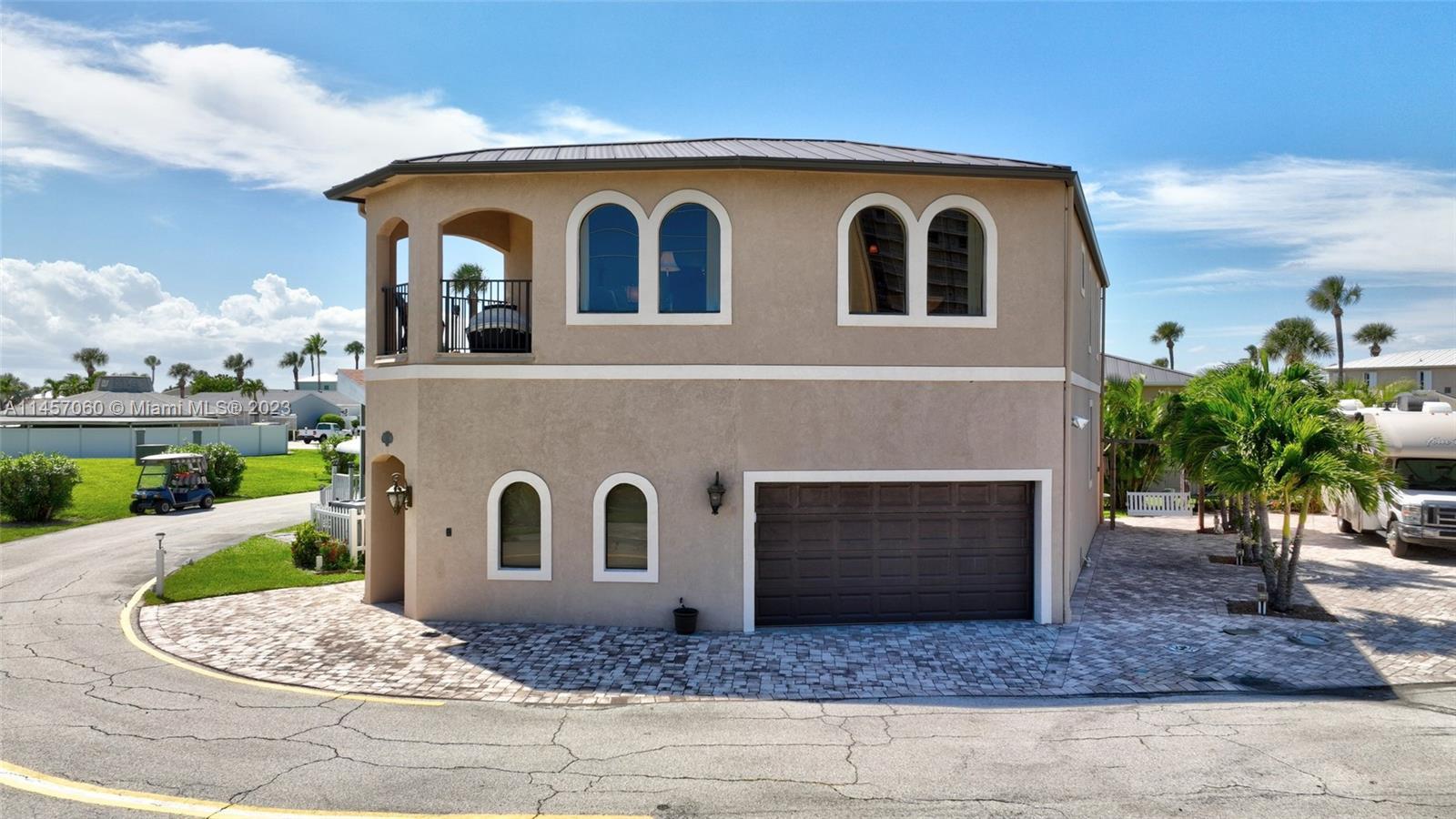 Photo of 10725 S Ocean Dr in Jensen Beach, FL