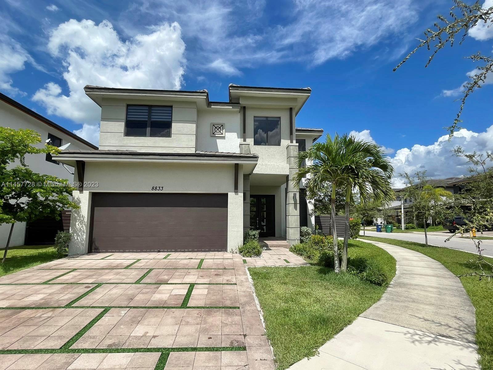 Photo of 8833 NW 160th Ter in Miami Lakes, FL