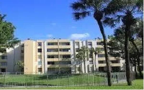 Photo of 10000 NW 80th Ct #2441 in Hialeah Gardens, FL