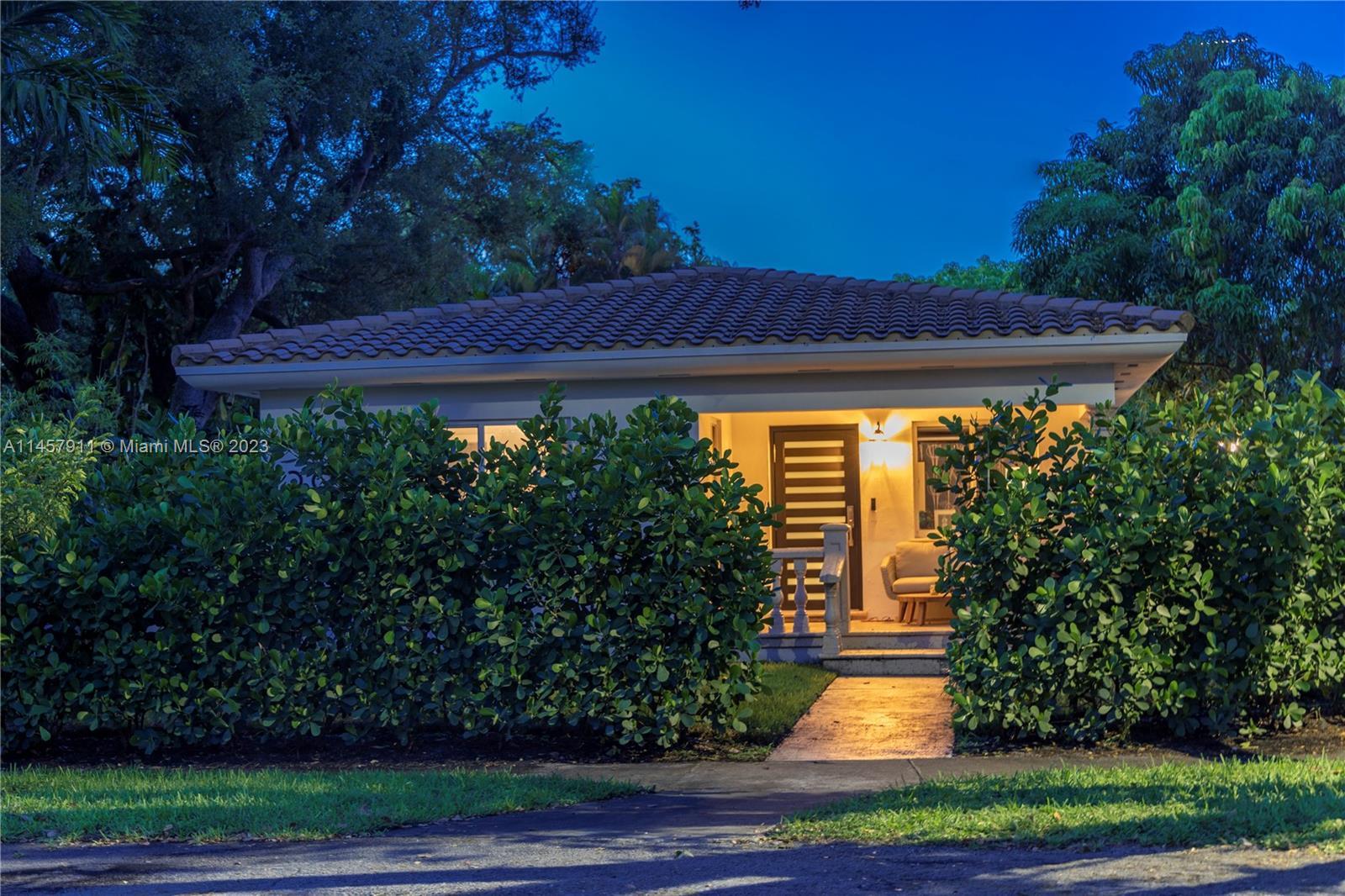 Photo of 297 NE 97th St in Miami Shores, FL