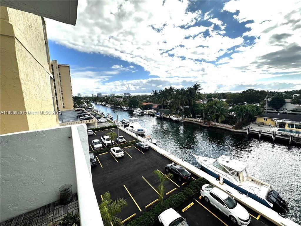 Photo of 2020 NE 135th St #211 in North Miami, FL