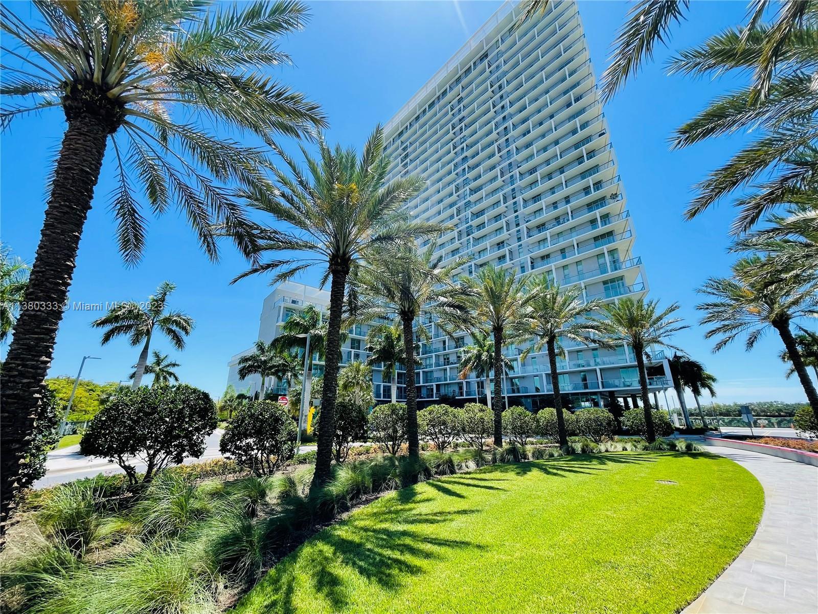 Photo of 2000 Metropica Wy #905 in Sunrise, FL