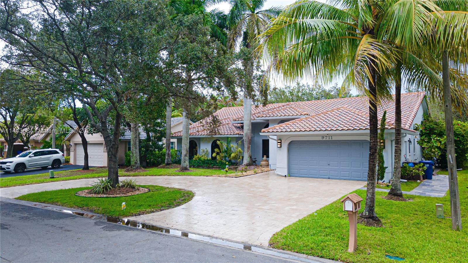 Photo of 9711 NW 47th Dr in Coral Springs, FL
