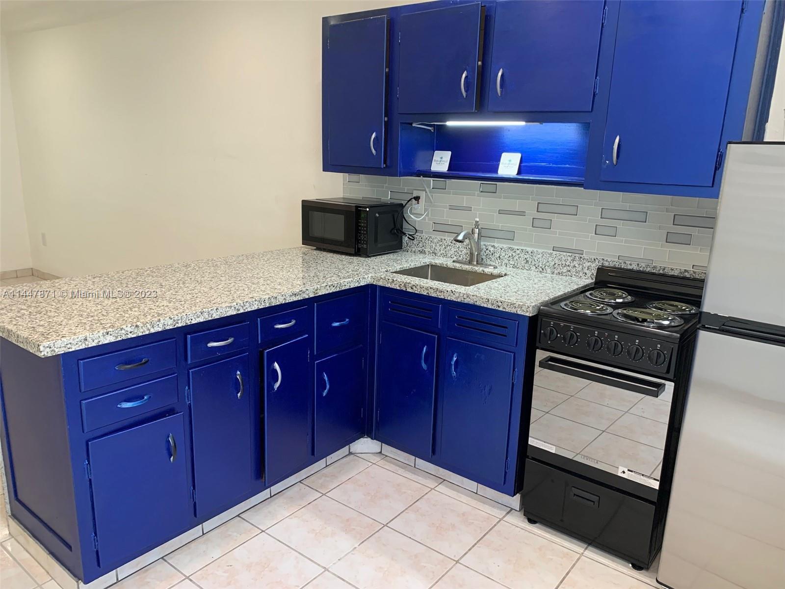 Photo of 7300 Byron Ave #8 in Miami Beach, FL