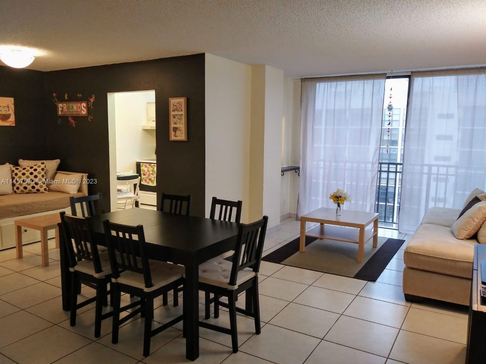 LOCATION!! SUNNY ISLES BEACH! 1 BED / 1.5 BATH. SPACIOUS L SHAPE LIVING ROOM. EAT IN KITCHEN. 9TH FL