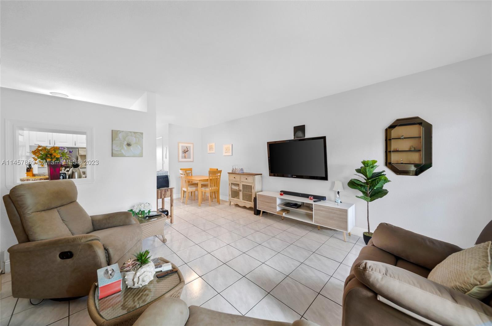 Photo of 15610 NE 6th Ave #28C in Miami, FL