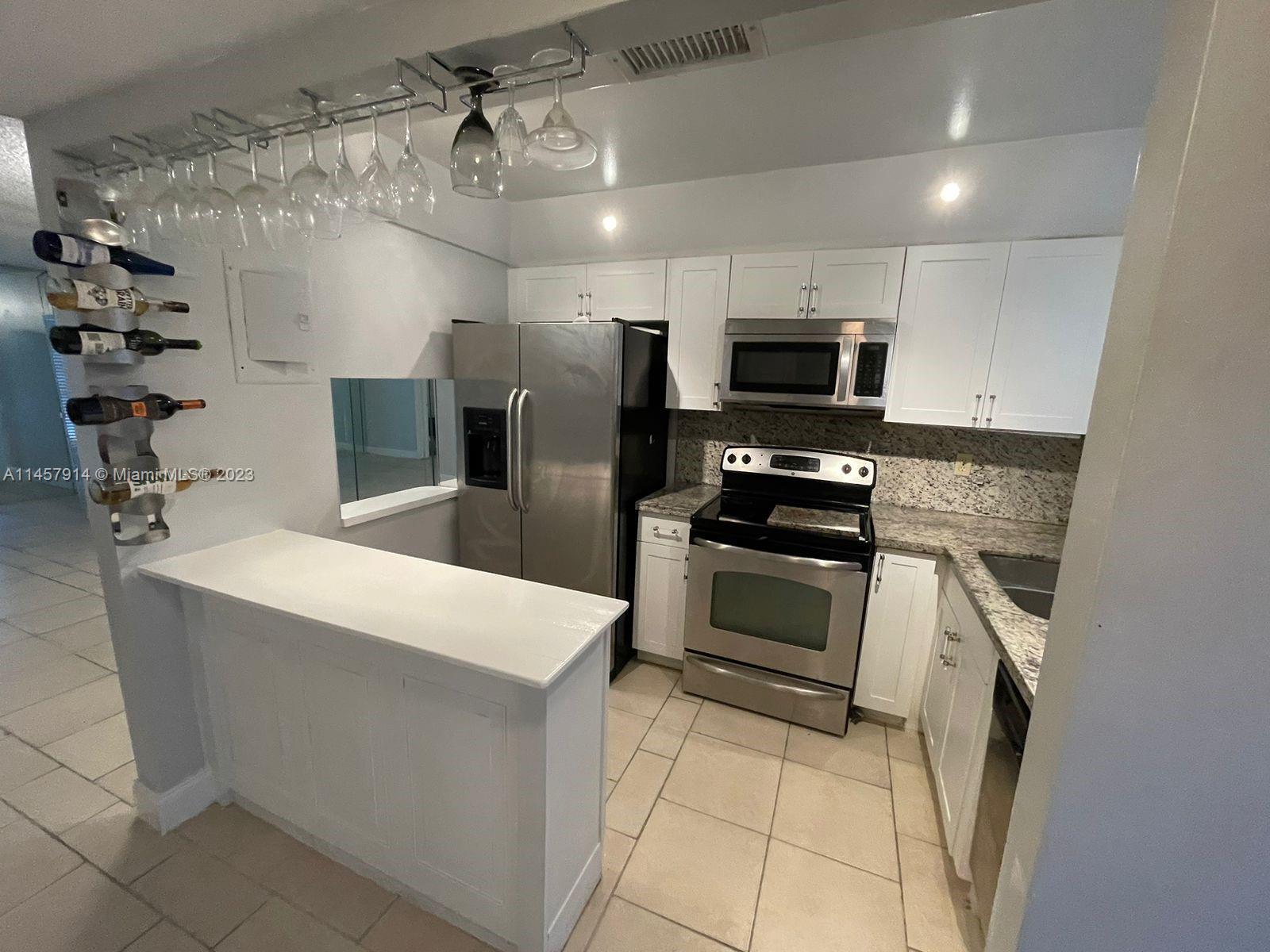Photo of 9001 Sunrise Lakes Blvd #109 in Sunrise, FL