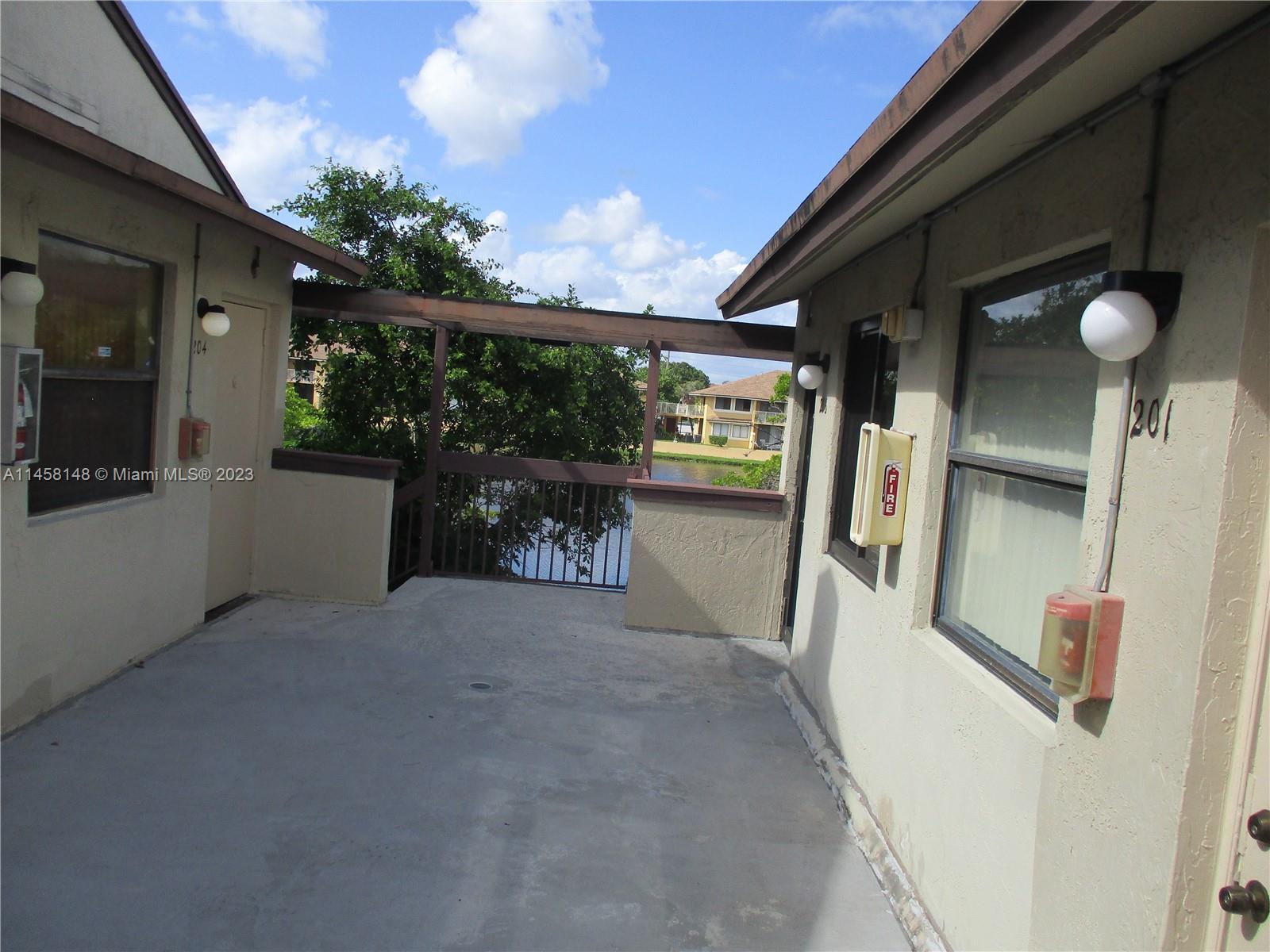 Photo of 475 NW 210th St #201 in Miami Gardens, FL