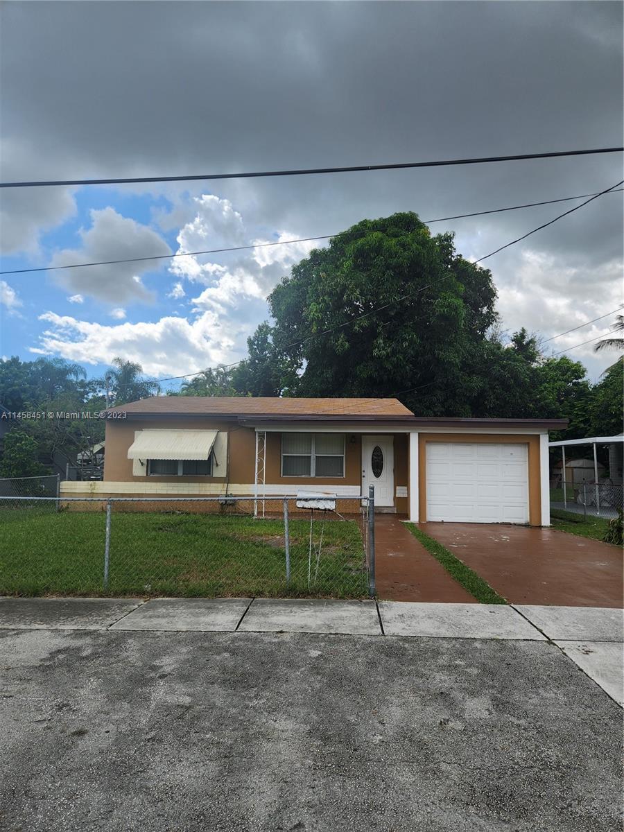 Photo of 50 NE 169th St in North Miami Beach, FL