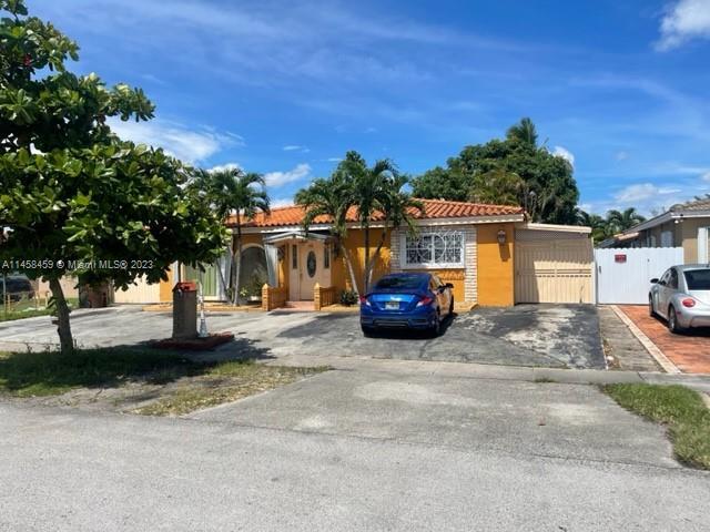 Photo of 661 E 64th St in Hialeah, FL