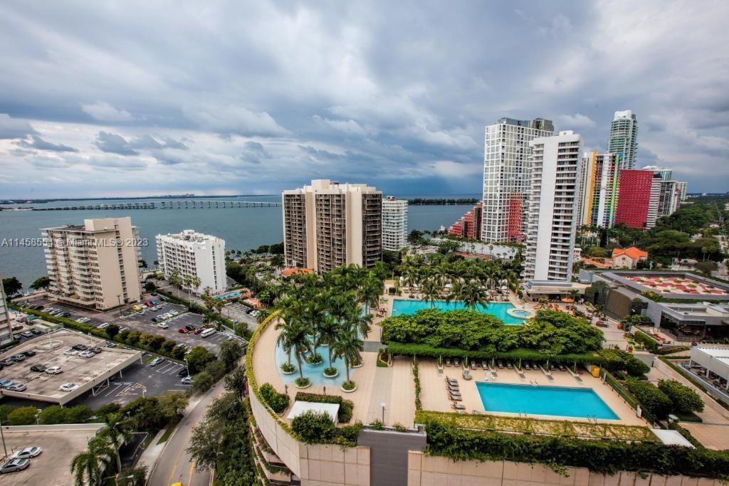 Beautiful unit two bedrooms, 2 bathrooms, tile floor, fully furnished, washer and dryer inside the u