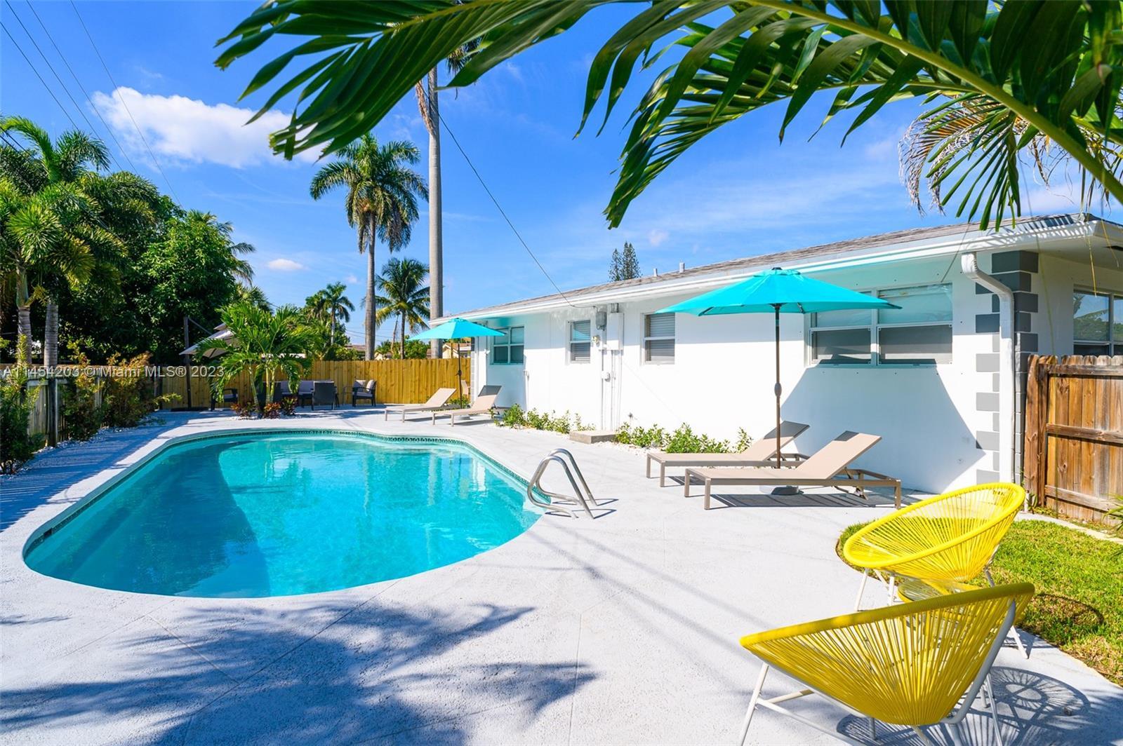 Photo of 3851 NW 7th Ave in Oakland Park, FL