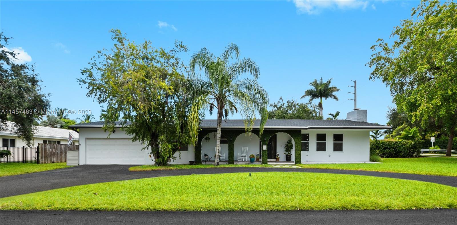 Photo of 14341 SW 78th Ct in Palmetto Bay, FL
