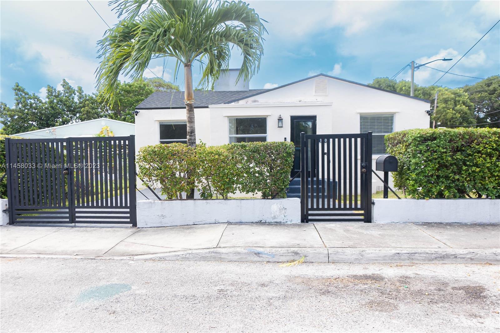 Photo of 1101 NW 30th St in Miami, FL