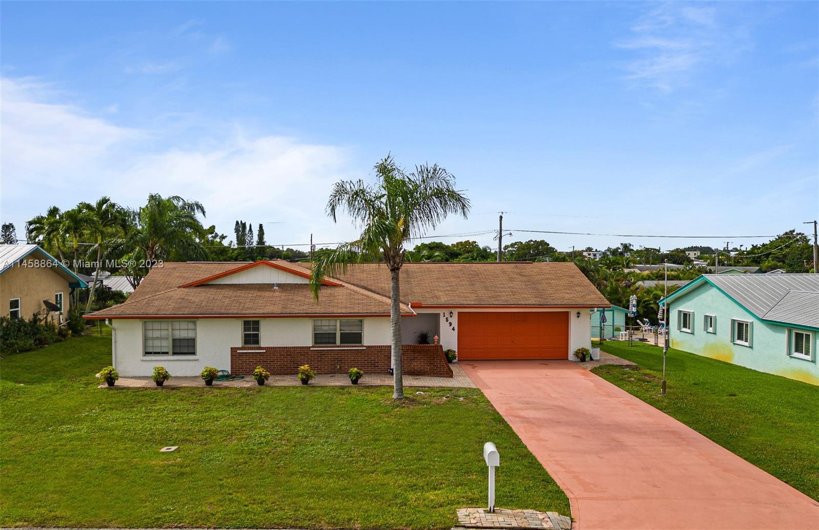 Photo of 1594 NE 24th St in Jensen Beach, FL