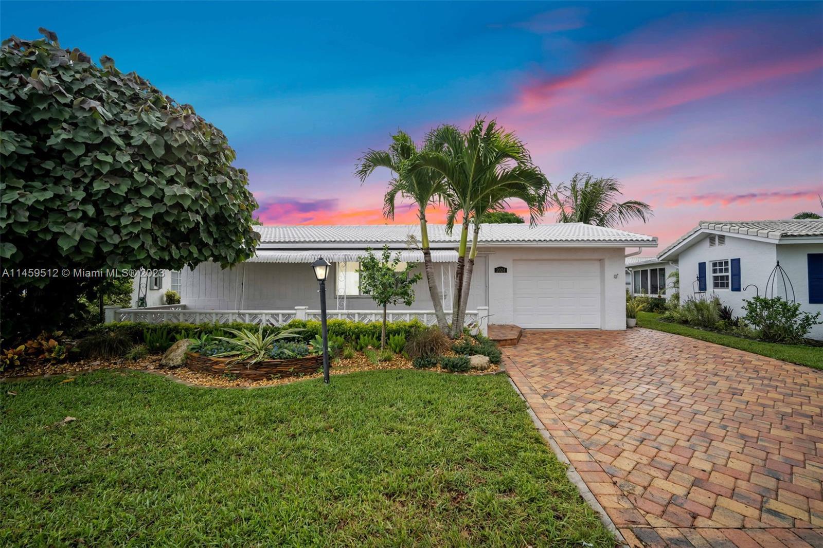 Photo of 2024 SW 17th Ave in Boynton Beach, FL