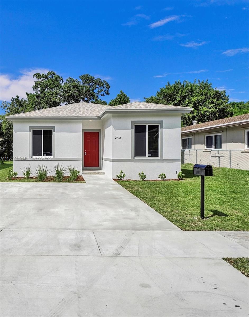 Photo of 242 SW 7th St in Dania Beach, FL