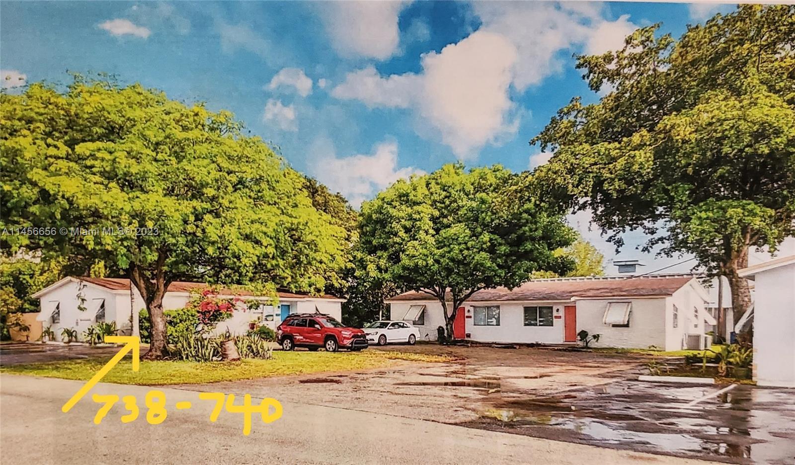 Amazing income producing duplex in highly desired Hallandale area, East of I-95. Long-time, stable, 