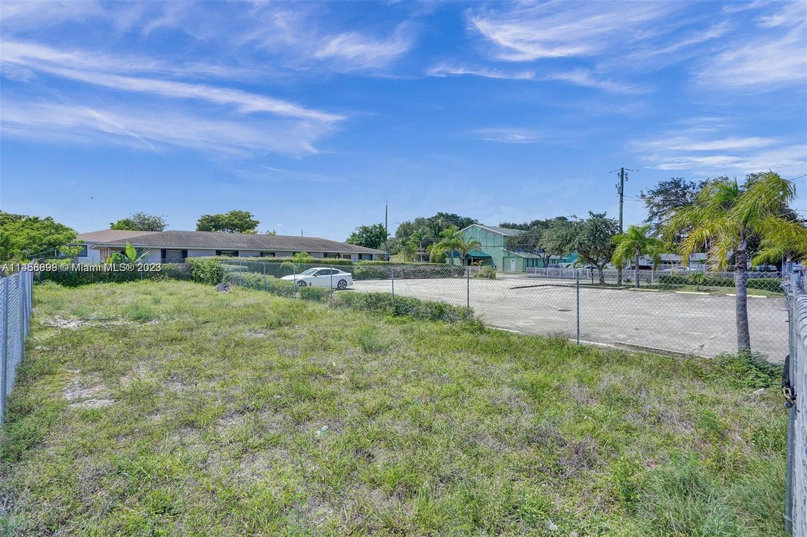 Photo of 3 Nw Ave in Hallandale Beach, FL