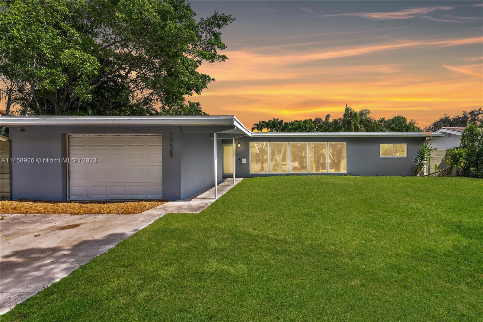 Photo of 12489 Keystone Rd in North Miami, FL