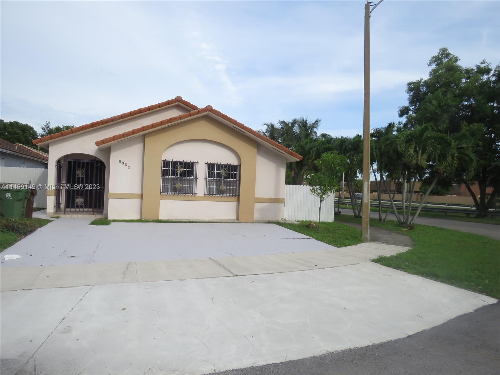 Photo of 6831 W 25th Ave in Hialeah, FL