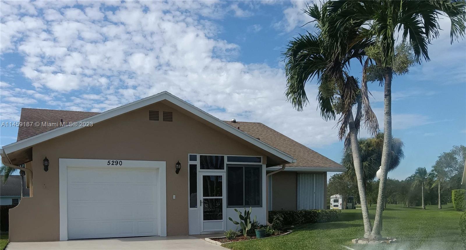 Photo of 5290 Tiffany Anne Cir in West Palm Beach, FL