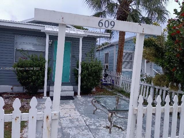 Photo of 609 N M St in Lake Worth, FL