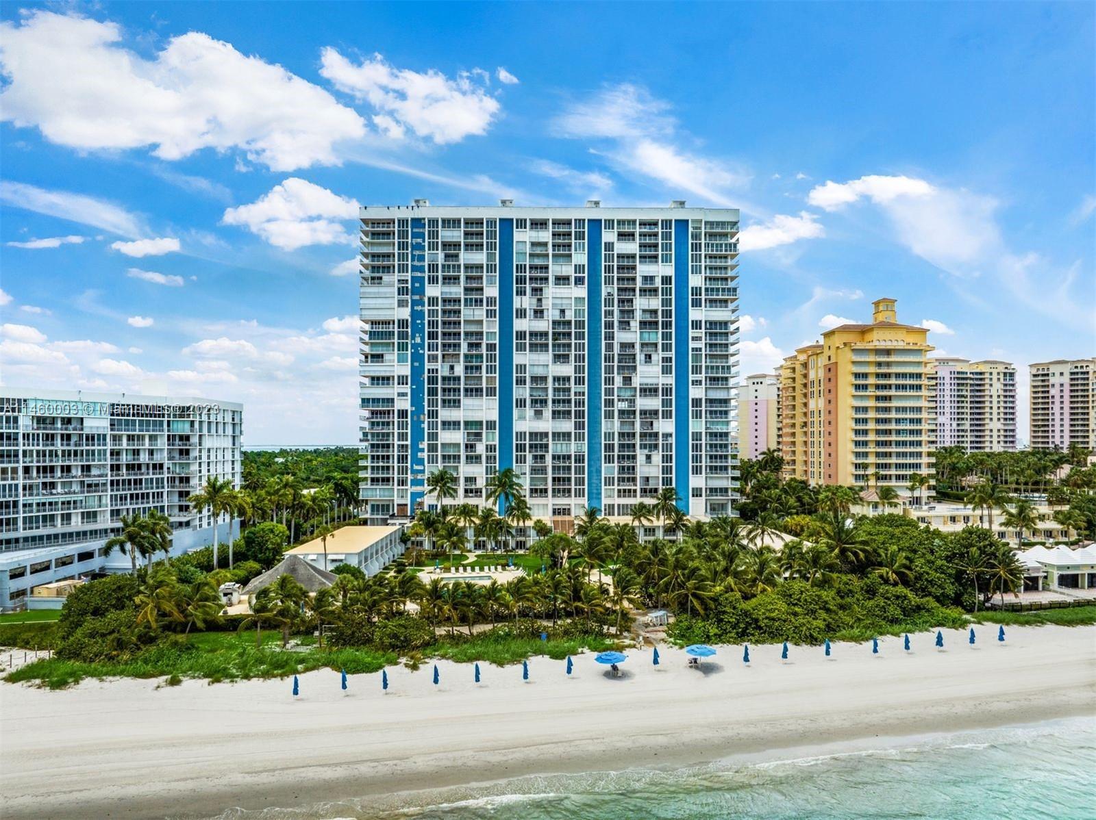Photo of 881 Ocean Dr #11F in Key Biscayne, FL