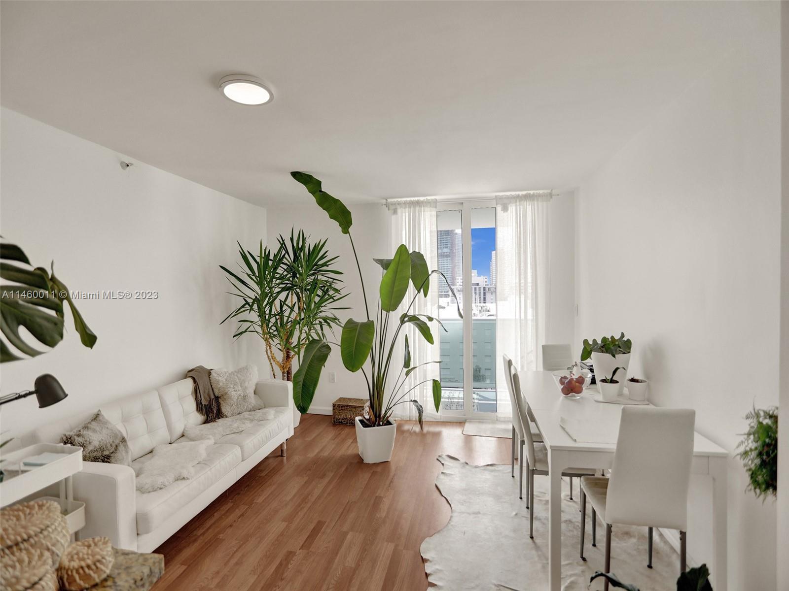 Live, Work & Play! This Penthouse unit offers 1 bedroom / 1 bath in one of the most desirable street