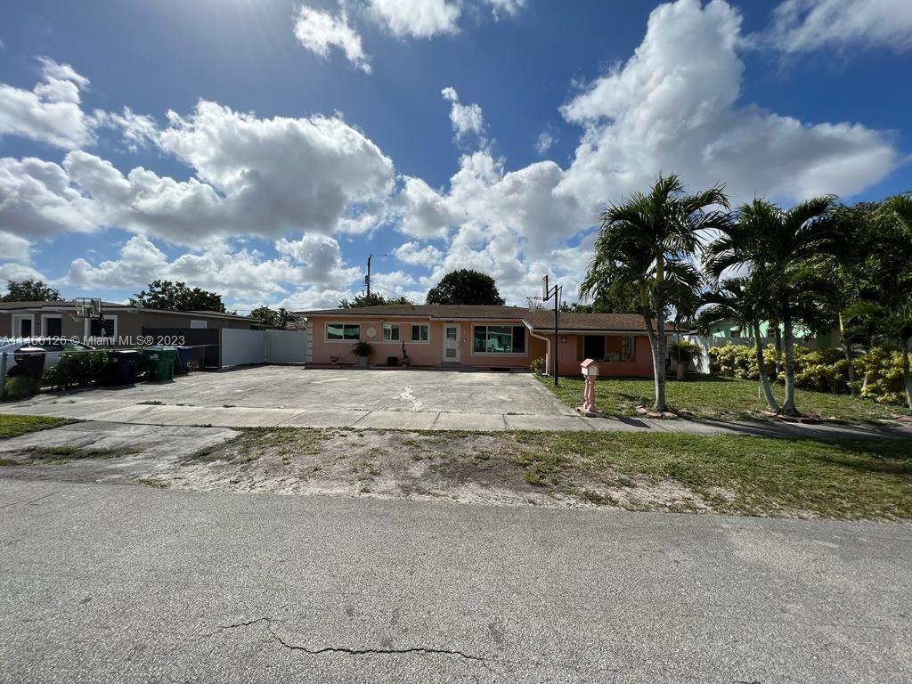 Photo of 5320 NW 182nd St in Miami Gardens, FL