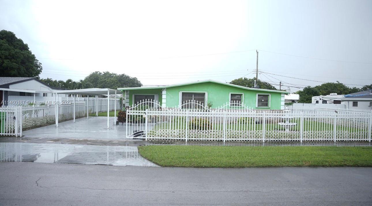 Photo of 18830 NW 44th Ave in Miami Gardens, FL
