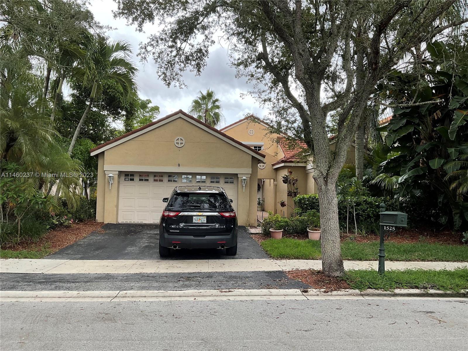 Photo of 1525 Seabay Rd in Weston, FL