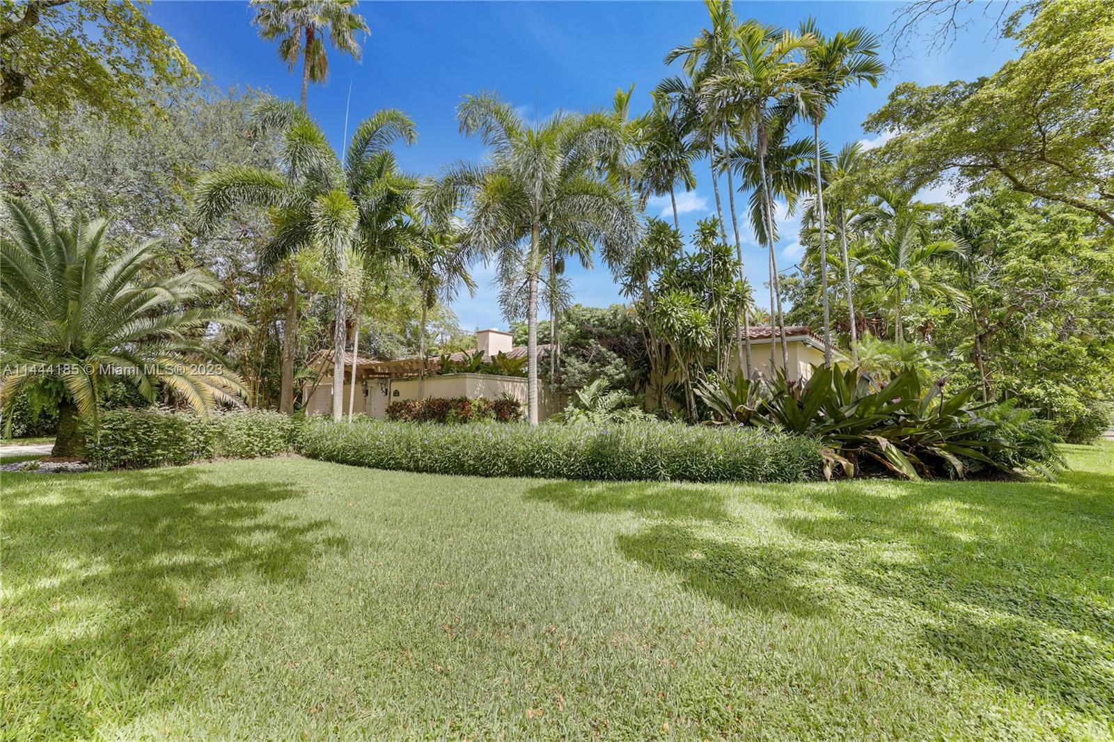 Photo of 701 Palermo Ave in Coral Gables, FL