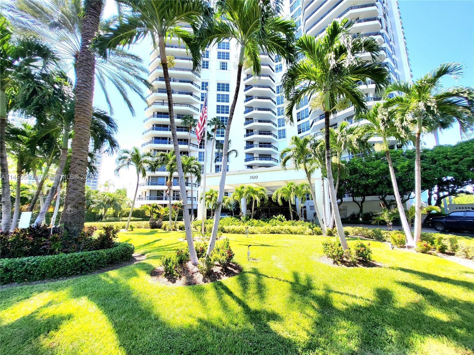 Luxurious living in this move-in-ready Mystic Pointe condo in Aventura, Boasting unmatched amenities