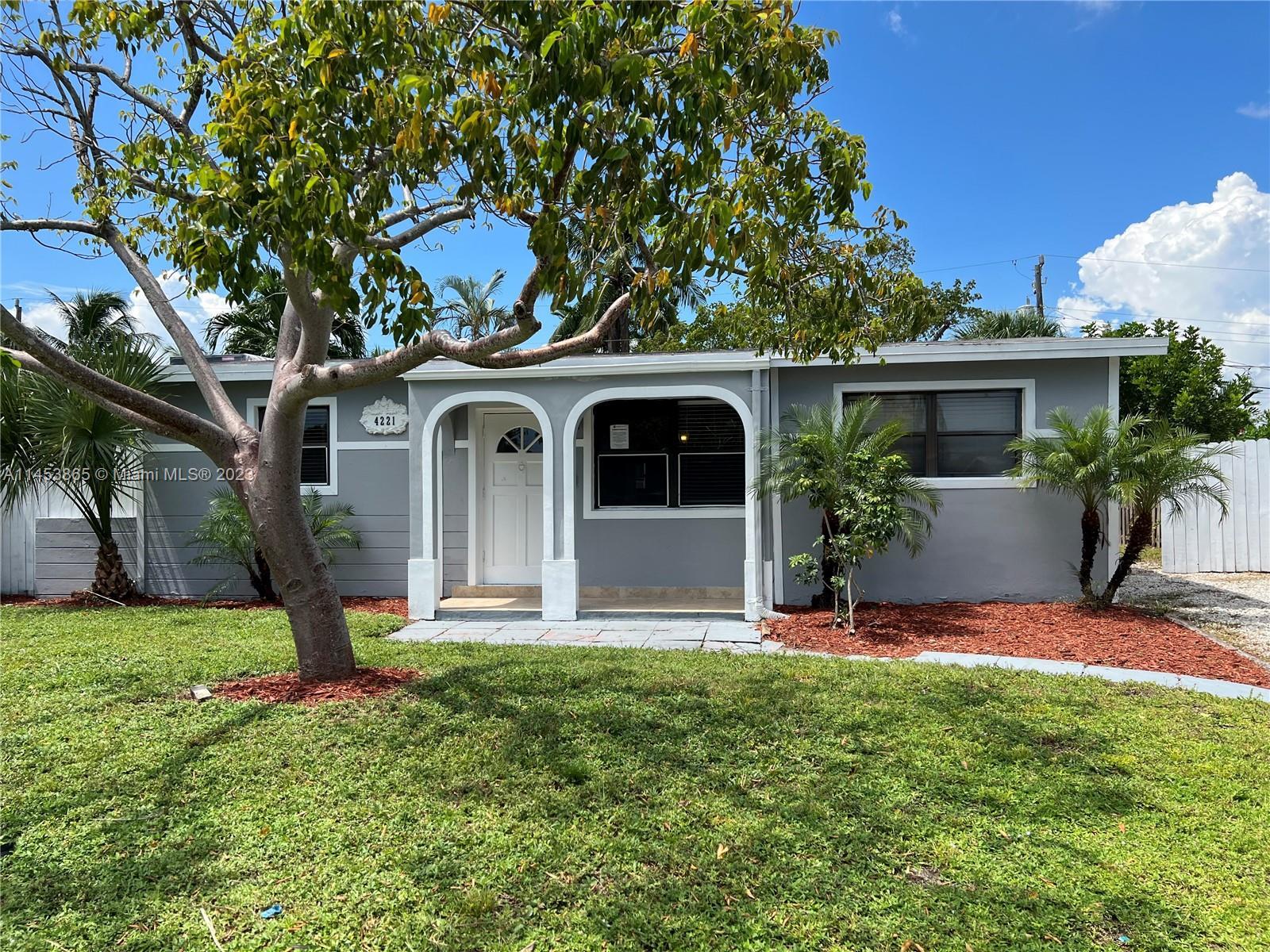 Photo of 4221 NW 12th Ave in Oakland Park, FL