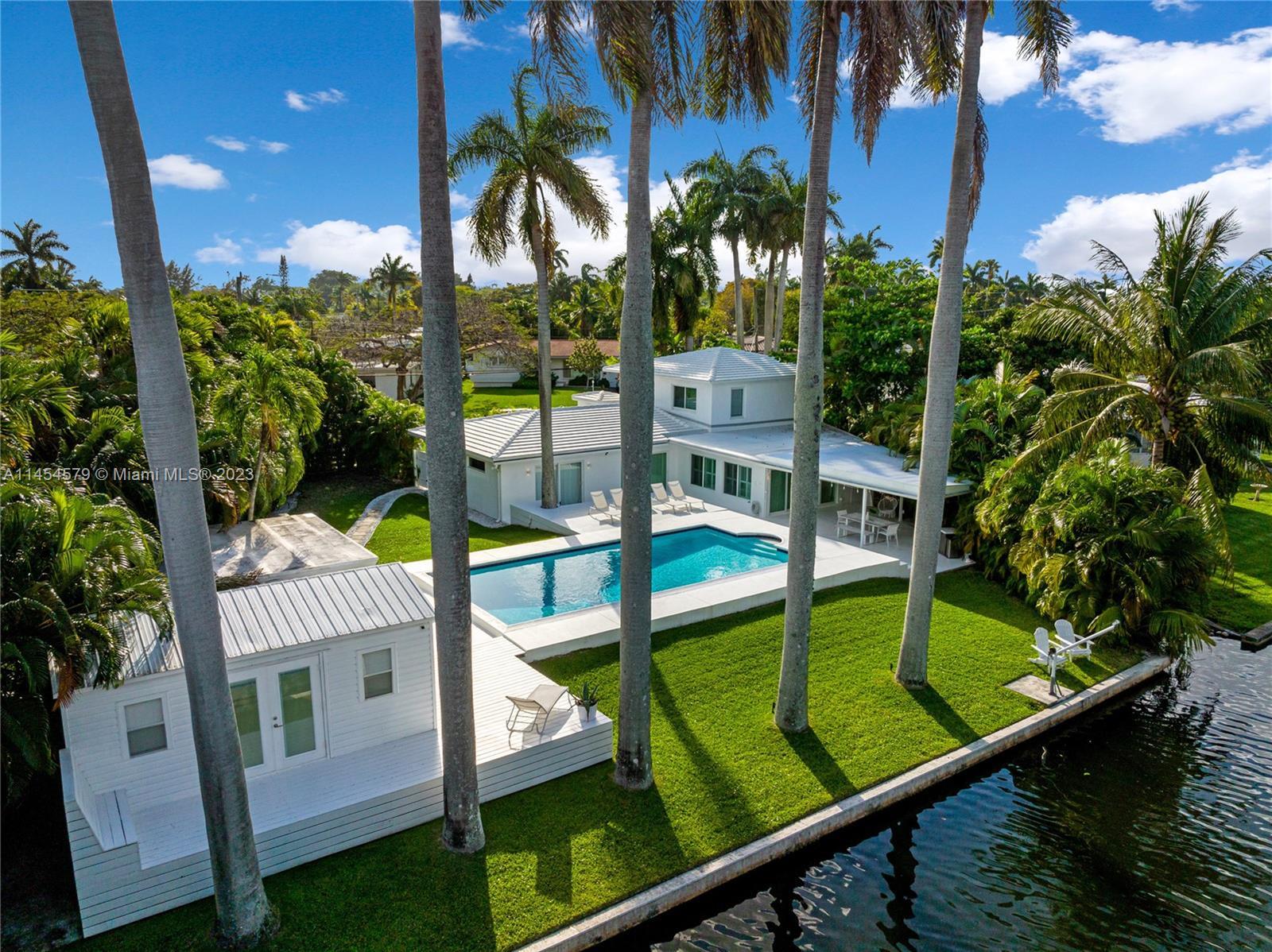 Photo of 11419 W Biscayne Canal Rd in Miami, FL