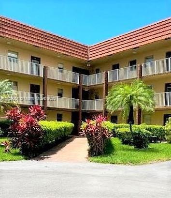 Photo of 2801 N Pine Island Rd #307 in Sunrise, FL